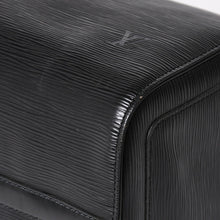 Load image into Gallery viewer, 極美品 LOUIS VUITTON ルイヴィトン スピーディ30 ハンドバッグ M59022 エピレザー ブラック ゴールド金具 中古 4a004846