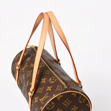 Load image into Gallery viewer, 新品同様品 LOUIS VUITTON ルイヴィトン パピヨン26 ハンドバッグ M51386 モノグラム PVC レザー ブラウン ゴールド金具 中古 4a004842
