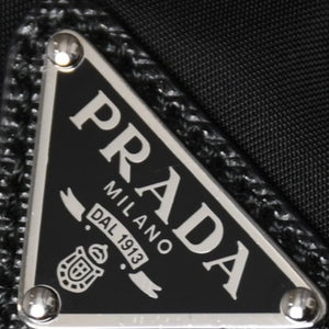 極美品 PRADA プラダ ホーボー ワンショルダーバッグ MV515 トライアングルロゴプレート ナイロン ブラック 中古 4a004858