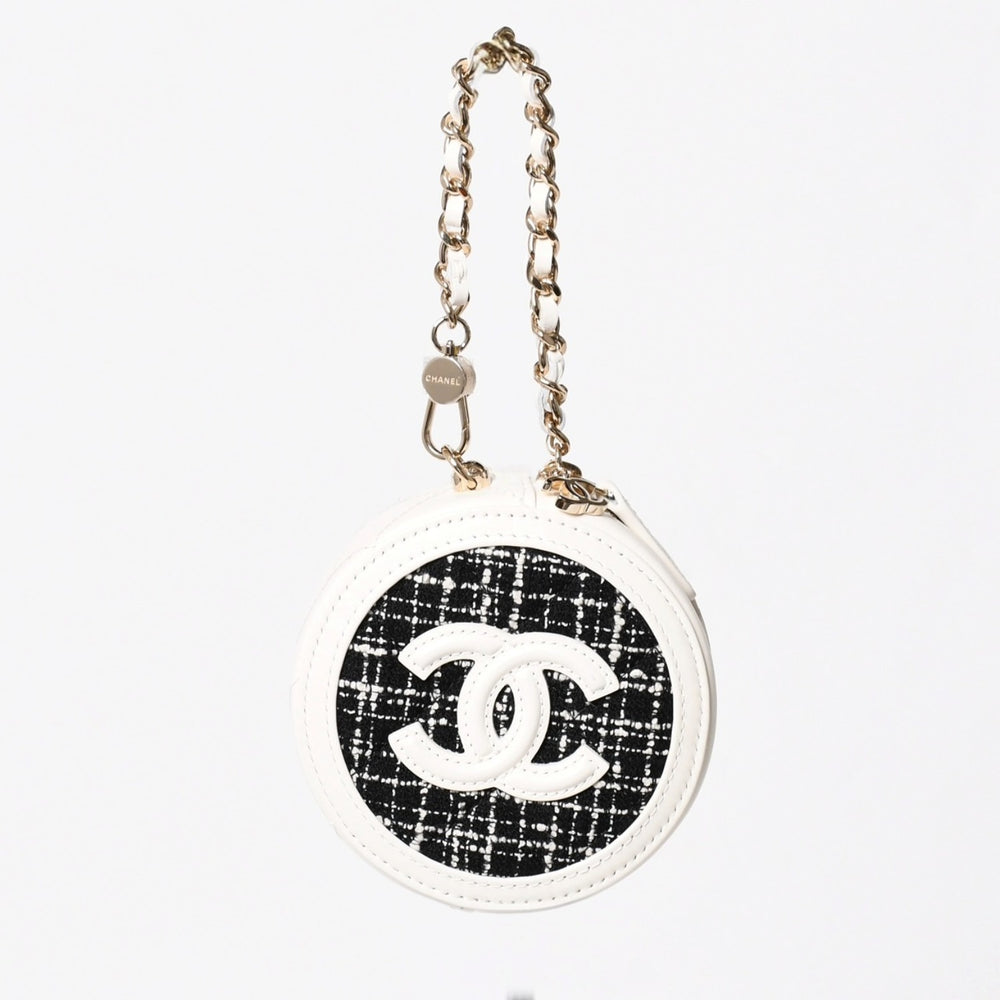 新品同様品 CHANEL シャネル ラウンドチェーンポーチ ココマーク ランダム番台 ブラック ホワイト ツイード レザー シルバー金具 中古 4a004469