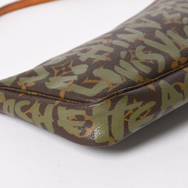 極美品 LOUIS VUITTON ルイヴィトン ポシェットアクセソワールモノグラムグラフィティ M92191 ハンドバッグ カーキ 中古 4a004856