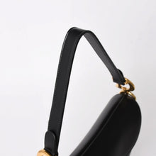 Load image into Gallery viewer, 極美品 Christian Dior クリスチャンディオール SADDLE BAG サドルバッグ ワンショルダーバッグ M0455CBAA スムースカーフスキン 中古 4a004853