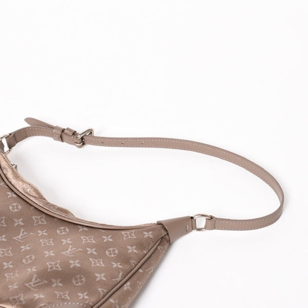 極美品 LOUIS VUITTON ルイヴィトン モノグラムサテン リトルブローニュ ショルダーバッグ M92143 ベージュ サテン生地 レザー シルバー金具 中古 4a005263