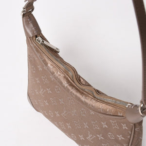 極美品 LOUIS VUITTON ルイヴィトン モノグラムサテン リトルブローニュ ショルダーバッグ M92143 ベージュ サテン生地 レザー シルバー金具 中古 4a005263