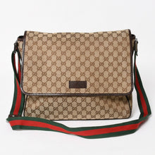 画像をギャラリービューアに読み込む, GUCCI グッチ ウェブストラップメッセンジャー ショルダーバッグ 233052 GGキャンバス シェリーライン ブラウン 美品 中古 4a004839