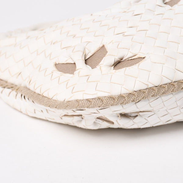 極美品 BOTTEGA VENETA ボッテガヴェネタ ホーボー ハンドバッグ ショルダーバッグ イントレチャート ホワイト アイボリー 中古 4a004834
