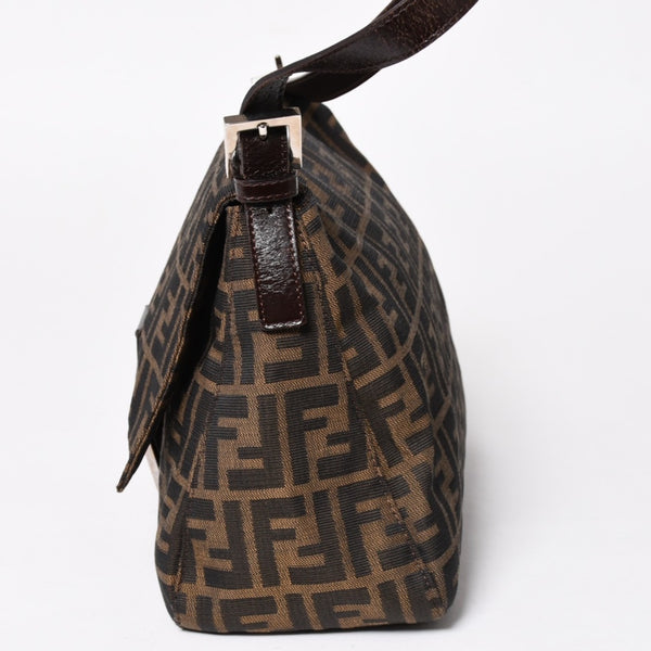 FENDI フェンディ ズッカ柄 マンマバケット ショルダーバッグ 26325 キャンバス レザー ブラウン FFバックル シルバー金具 美品 中古 4a005256