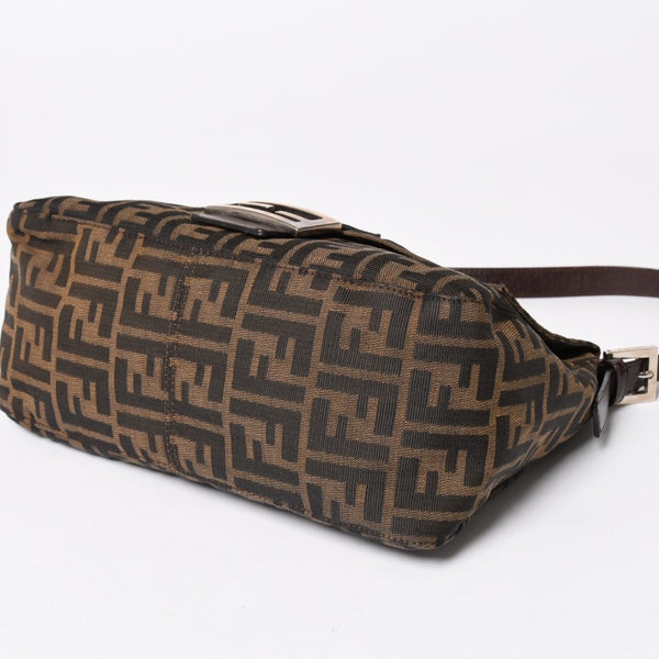 FENDI フェンディ ズッカ柄 マンマバケット ショルダーバッグ 26325 キャンバス レザー ブラウン FFバックル シルバー金具 美品 中古 4a005256