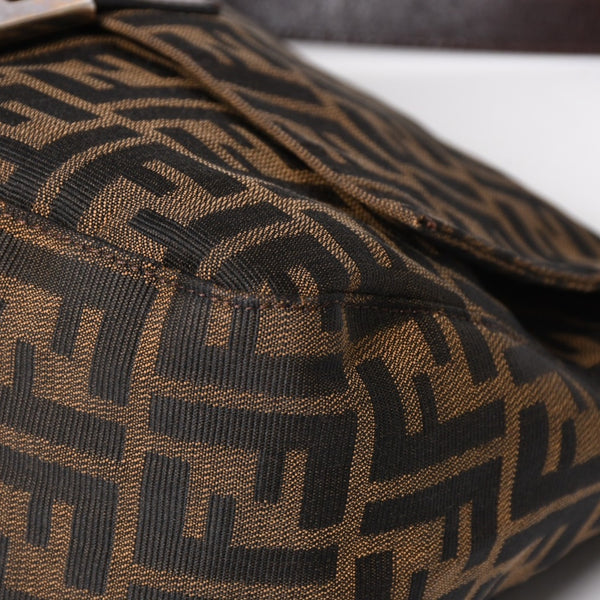 FENDI フェンディ ズッカ柄 マンマバケット ショルダーバッグ 26325 キャンバス レザー ブラウン FFバックル シルバー金具 美品 中古 4a005256