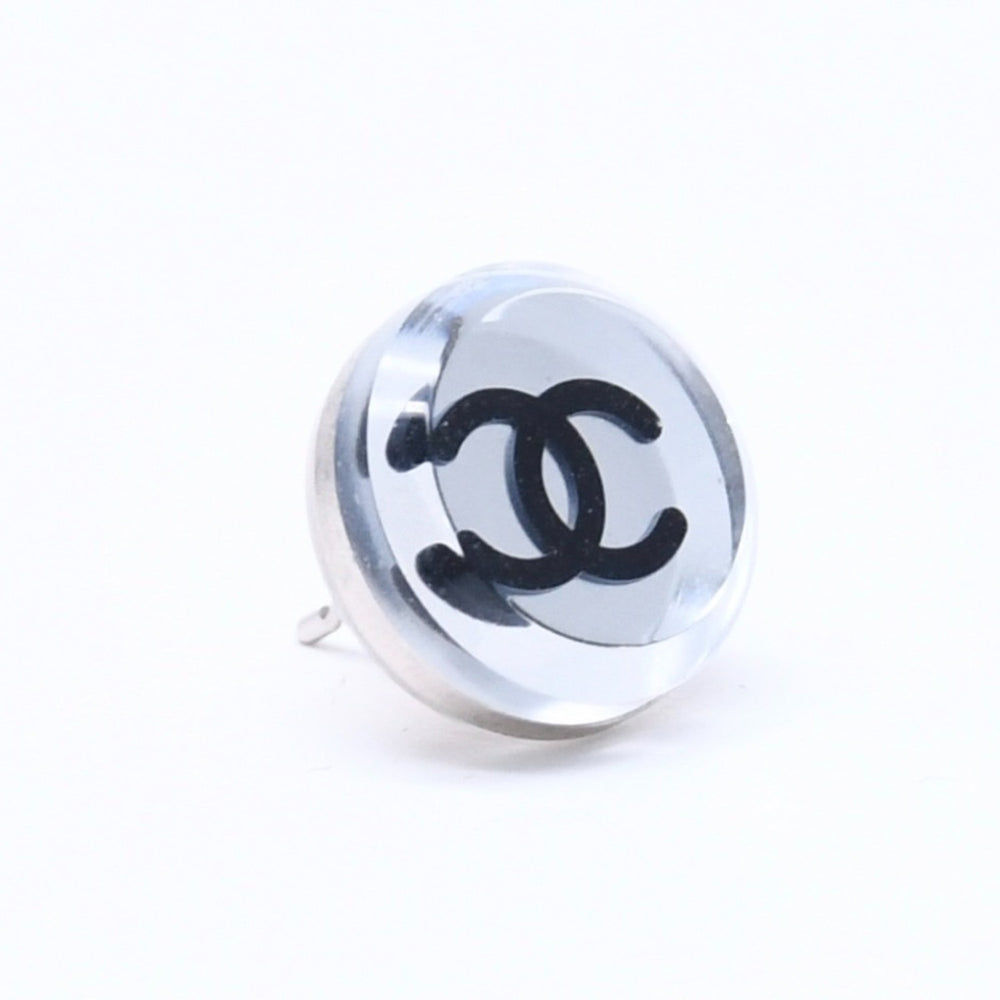 Very good condition CHANEL button earrings silver here mark mirror weight approx. 4.04g 03V engraved silver used 4b007592
