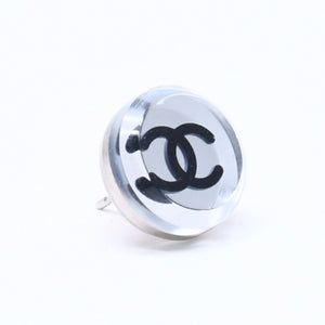 Very good condition CHANEL button earrings silver here mark mirror weight approx. 4.04g 03V engraved silver used 4b007592