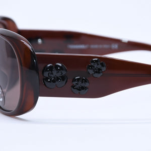 Mint condition CHANEL Coco Mark Eyewear Sunglasses Dark Brown Black Camellia 5113 56◻16 130 Used 4a004927