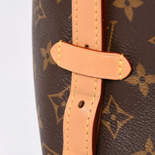 画像をギャラリービューアに読み込む, 極美品 LOUIS VUITTON ルイヴィトン キャリーオールNM MM トートバッグ M46197 モノグラム ブラウン PVC レザー ヌメ革 ゴールド金具 中古 4a004884