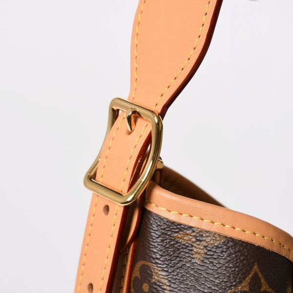 Very Good Condition LOUIS VUITTON Carryall NM MM Tote Bag M46197 Monogram Brown PVC Leather Tanned Leather Gold Hardware Used 4a004884