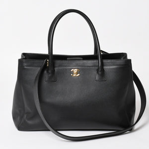Very Good Condition CHANEL Executive Tote Bag 2WAY Bag A15206 18th Series Coco Mark Caviar Skin Used 4a005119