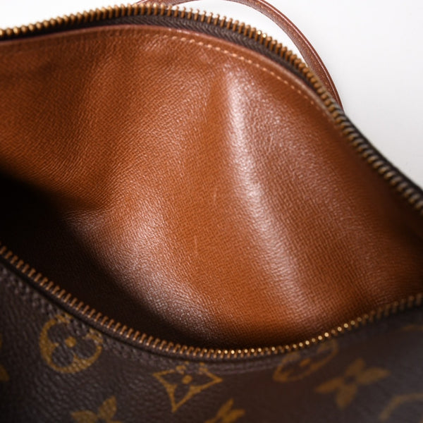Very Good Condition LOUIS VUITTON Papillon 26 Handbag M51366 Monogram Brown Leather Gold Hardware Old Model Used 4a004892