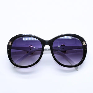 CHANEL sunglasses, eyewear, Coco Mark, 5316-B 57◻17 135 Rhinestone Camellia White Black Excellent Condition Used 4a004917