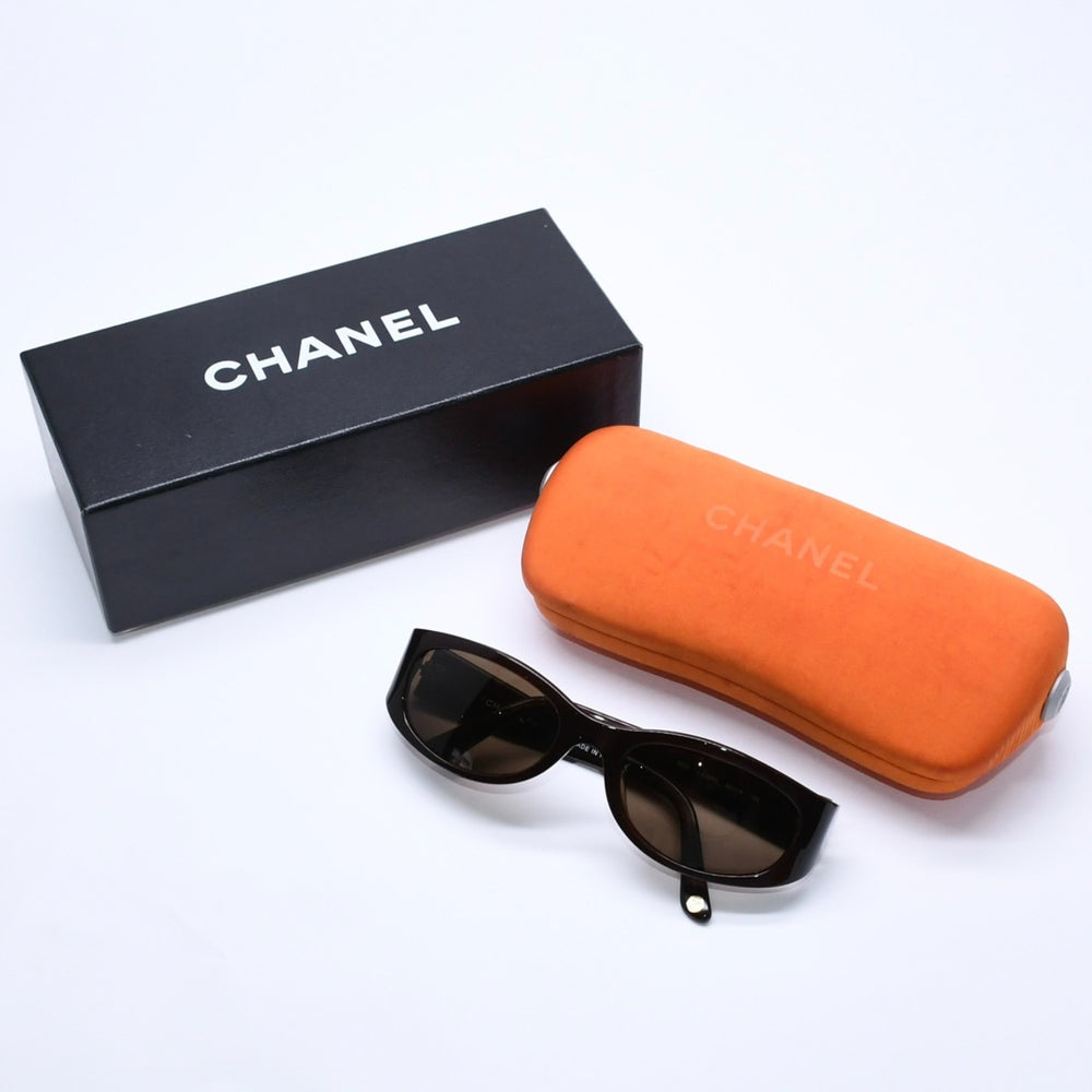 CHANEL シャネル サングラス アイウェア C56296 52◻︎19 125 ダークブラウン ブラウン 美品 中古 4a004916