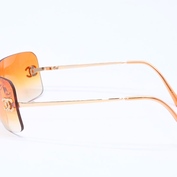 Mint condition CHANEL sunglasses, eyewear, rhinestone, Coco Mark, gold hardware, 4017-D 62◻17 120 Used 4a004919