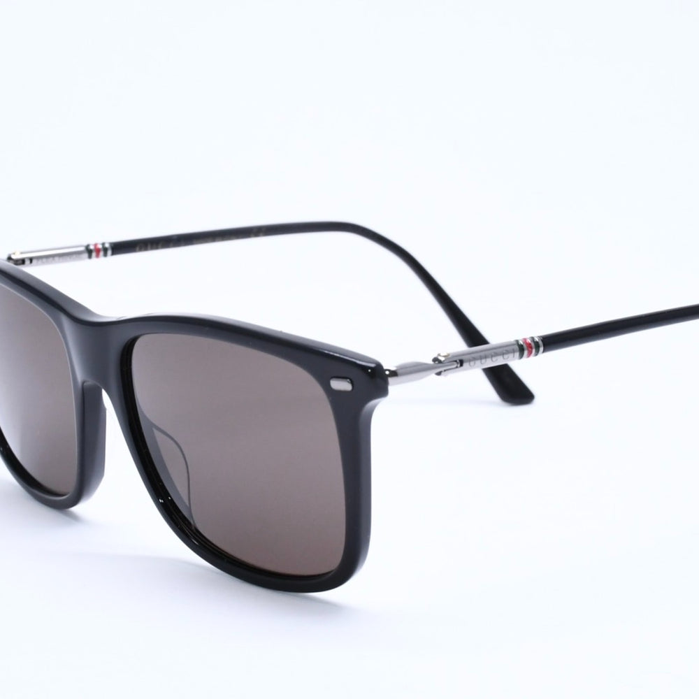 極美品 GUCCI グッチ Sunglasses サングラス アイウェア GG0158S サイズ54◻︎17 145 ブラック レッド グリーン シルバー金具 中古 4a004918