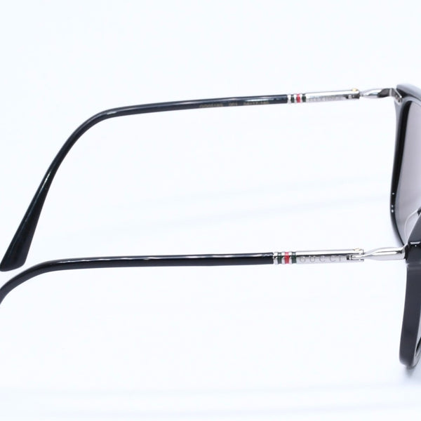 極美品 GUCCI グッチ Sunglasses サングラス アイウェア GG0158S サイズ54◻︎17 145 ブラック レッド グリーン シルバー金具 中古 4a004918