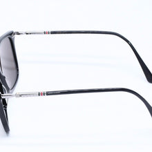 画像をギャラリービューアに読み込む, 極美品 GUCCI グッチ Sunglasses サングラス アイウェア GG0158S サイズ54◻︎17 145 ブラック レッド グリーン シルバー金具 中古 4a004918