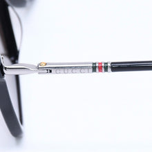 画像をギャラリービューアに読み込む, 極美品 GUCCI グッチ Sunglasses サングラス アイウェア GG0158S サイズ54◻︎17 145 ブラック レッド グリーン シルバー金具 中古 4a004918
