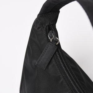 PRADA プラダ ポーチ ハンドバッグ MV515 ホーボー ミニバッグ 三角ロゴ ブラック シルバー金具 美品 中古 4a004675