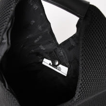 画像をギャラリービューアに読み込む, 極美品 Maison Margiela メソンマルジェラ MM6 ジャパニーズバッグ メッシュ スモール ハンドバッグ ブラック 中古 4a004954