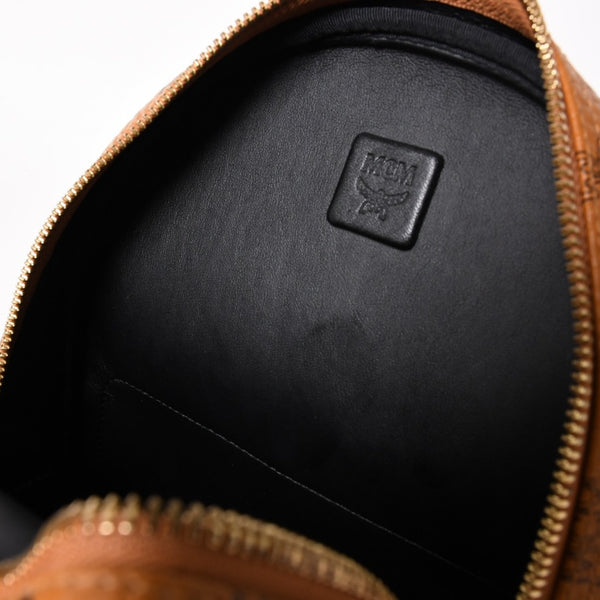 極美品 MCM エムシーエム ヴェセトス リュック デイパック バックパック スタッズ レザー ブラウン ゴールド金具 中古 4a004966
