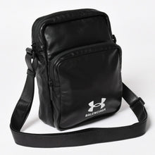 画像をギャラリービューアに読み込む, 極美品 BALENCIAGA バレンシアガ UNDER ARMOUR アンダーアーマー コラボ 811907 ショルダーバッグ ポーチ ブラック ホワイト 中古 4a004973