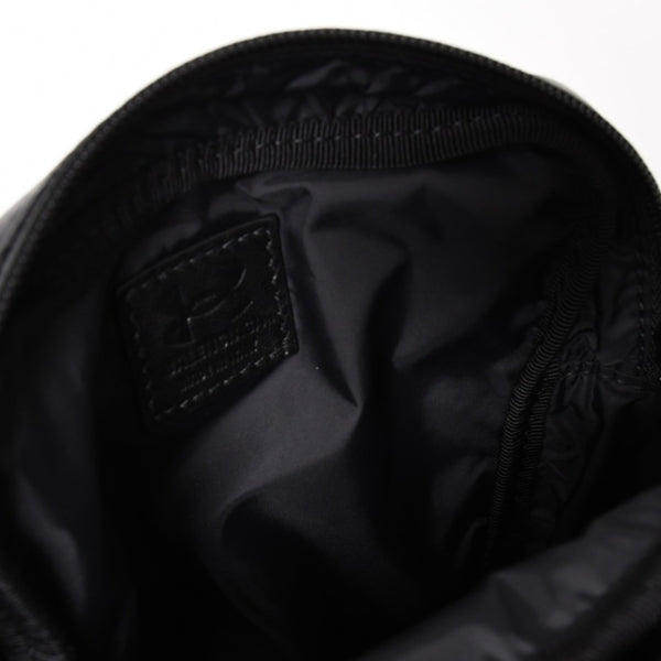 極美品 BALENCIAGA バレンシアガ UNDER ARMOUR アンダーアーマー コラボ 811907 ショルダーバッグ ポーチ ブラック ホワイト 中古 4a004973