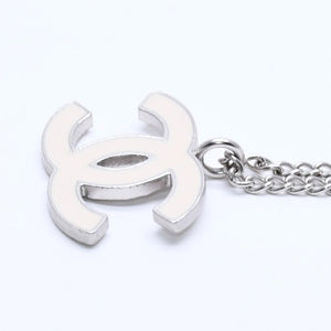 極美品 CHANEL シャネル ココマークロゴ シルバーチェーンネックレス 04P刻印 重量5.75g ホワイト メタル シルバー金具 中古 4b008836