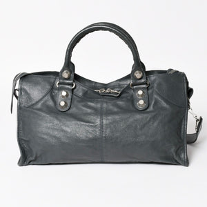 極美品 BALENCIAGA バレンシアガ ザジャイアントパートタイム エディターズバック 2WAYバッグ 173082 グリーン シルバー金具 中古 4a004979