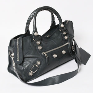 極美品 BALENCIAGA バレンシアガ ザジャイアントパートタイム エディターズバック 2WAYバッグ 173082 グリーン シルバー金具 中古 4a004979