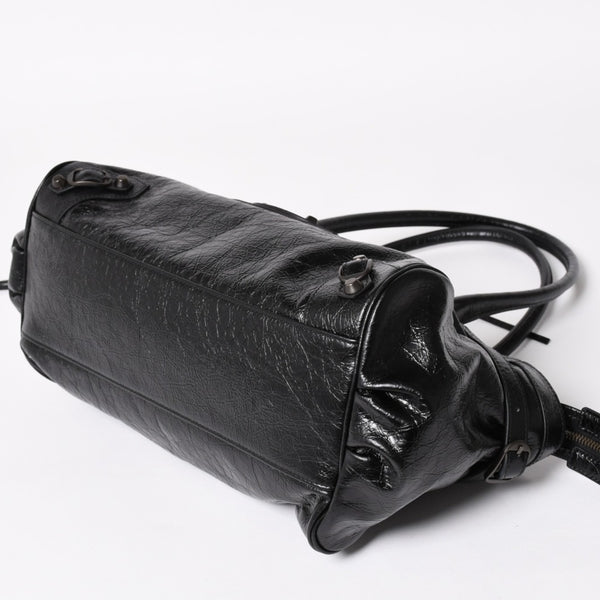 新品同様品 BALENCIAGA バレンシアガ Le Cityn East-West アリーナ ラムスキン ブラスハードウェア 8457042 ブラック シルバー金具 中古 4a004985