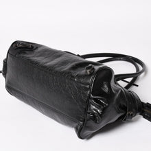 画像をギャラリービューアに読み込む, 新品同様品 BALENCIAGA バレンシアガ Le Cityn East-West アリーナ ラムスキン ブラスハードウェア 8457042 ブラック シルバー金具 中古 4a004985