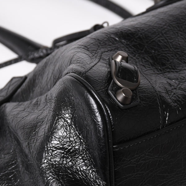 新品同様品 BALENCIAGA バレンシアガ Le Cityn East-West アリーナ ラムスキン ブラスハードウェア 8457042 ブラック シルバー金具 中古 4a004985