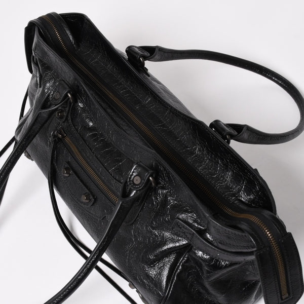 新品同様品 BALENCIAGA バレンシアガ Le Cityn East-West アリーナ ラムスキン ブラスハードウェア 8457042 ブラック シルバー金具 中古 4a004985