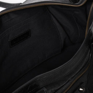 新品同様品 BALENCIAGA バレンシアガ Le Cityn East-West アリーナ ラムスキン ブラスハードウェア 8457042 ブラック シルバー金具 中古 4a004985