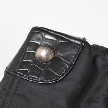 Load image into Gallery viewer, PRADA プラダ トートバッグ ハンドバッグ クロコ型押し イタリア製 ナイロン レザー ブラック シルバー金具 美品 中古 4a004981