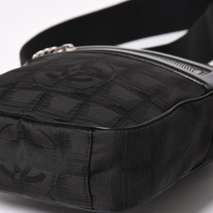 極美品 CHANEL シャネル ニュートラベルライン ショルダーバッグ A30913 10番台 ココマーク ブラック ナイロンキャンバス 中古 4a004964