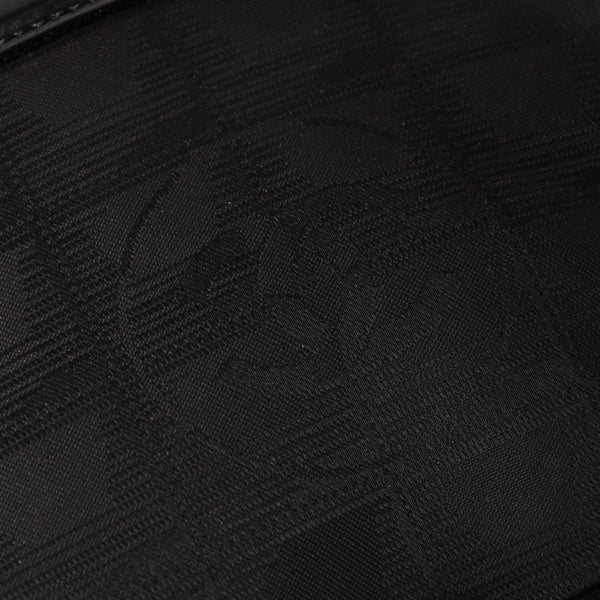 極美品 CHANEL シャネル ニュートラベルライン ショルダーバッグ A30913 10番台 ココマーク ブラック ナイロンキャンバス 中古 4a004964