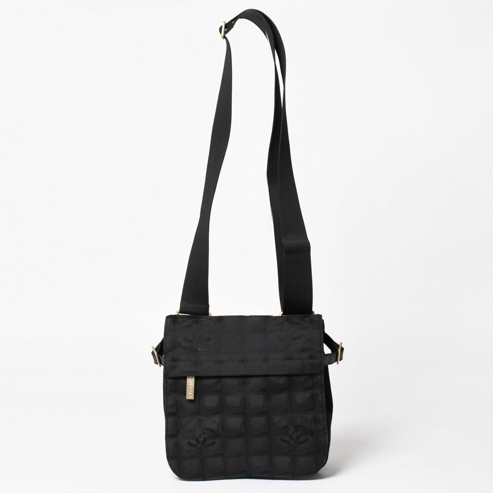 極美品 CHANEL シャネル ニュートラベルライン メッセンジャーバッグ 11番台 ナイロンジャガード レザー ゴールド金具 中古 4a004968