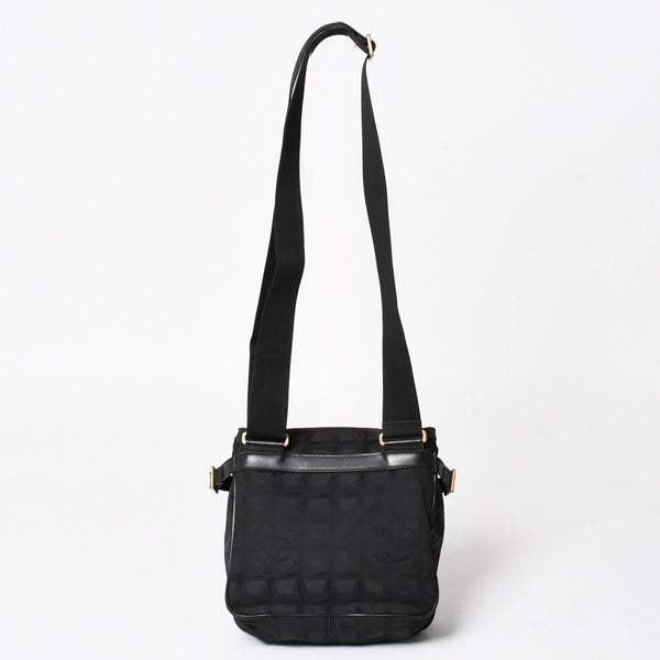 極美品 CHANEL シャネル ニュートラベルライン メッセンジャーバッグ 11番台 ナイロンジャガード レザー ゴールド金具 中古 4a004968