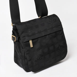 極美品 CHANEL シャネル ニュートラベルライン メッセンジャーバッグ 11番台 ナイロンジャガード レザー ゴールド金具 中古 4a004968
