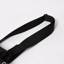 画像をギャラリービューアに読み込む, 極美品 CHANEL シャネル ニュートラベルライン メッセンジャーバッグ 11番台 ナイロンジャガード レザー ゴールド金具 中古 4a004968