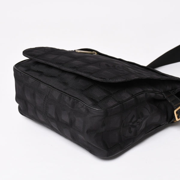 極美品 CHANEL シャネル ニュートラベルライン メッセンジャーバッグ 11番台 ナイロンジャガード レザー ゴールド金具 中古 4a004968