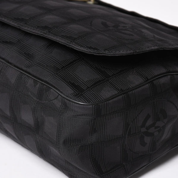 極美品 CHANEL シャネル ニュートラベルライン メッセンジャーバッグ 11番台 ナイロンジャガード レザー ゴールド金具 中古 4a004968