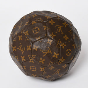 Very Good LOUIS VUITTON Monogram Soccer Ball M99054 1998 France World Cup Commemorative Limited Edition 3000 pieces Used 4a004801